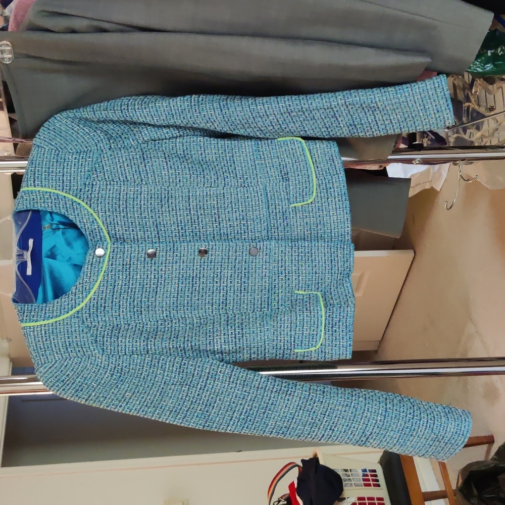 Tahari Size 4 Turquoise Blazer Cropped NEW